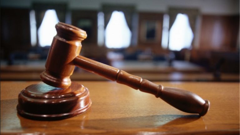 ήμαρχος στο σκαμνί για κακούργημα -Σκάνδαλο εκατομμυρίων ευρώ με ψηφιακά υδρόμετρα